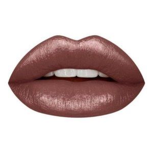 HUDA BEAUTY Demi Matte Cream Liquid Lipstick in Révolutionnaire